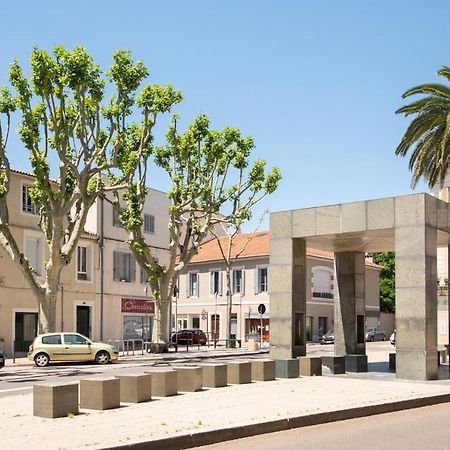 LE DOMUS TITUS spacieux T2 à 5 minutes de la gare Nîmes Exterior foto